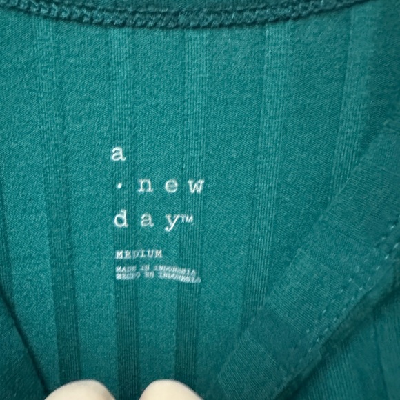 Green Ribbed Long Sleeve Top - Picture 2 of 3